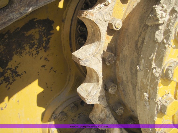 image for item 4713 Caterpillar D5H dozer