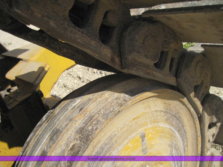 image for item 4713 Caterpillar D5H dozer