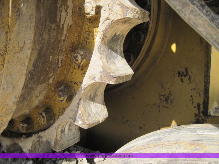 image for item 4713 Caterpillar D5H dozer