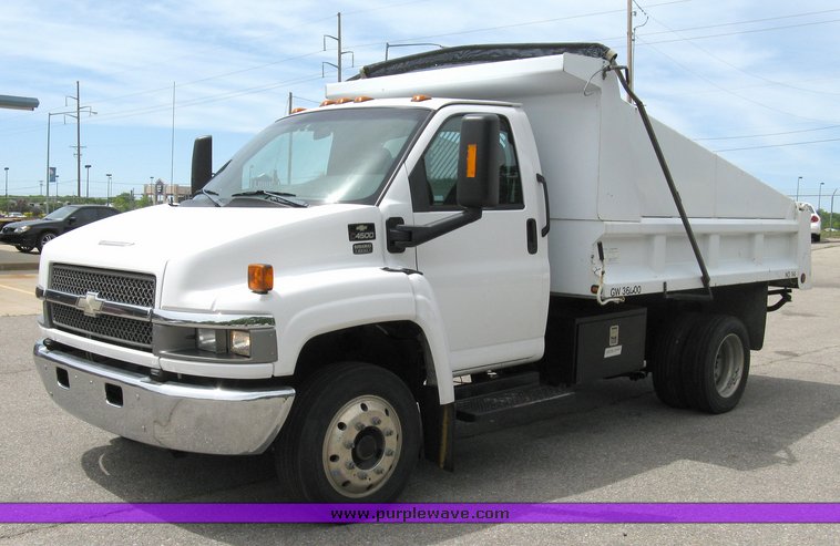 image for item 5003 2002 Chevrolet C4500 dump truck