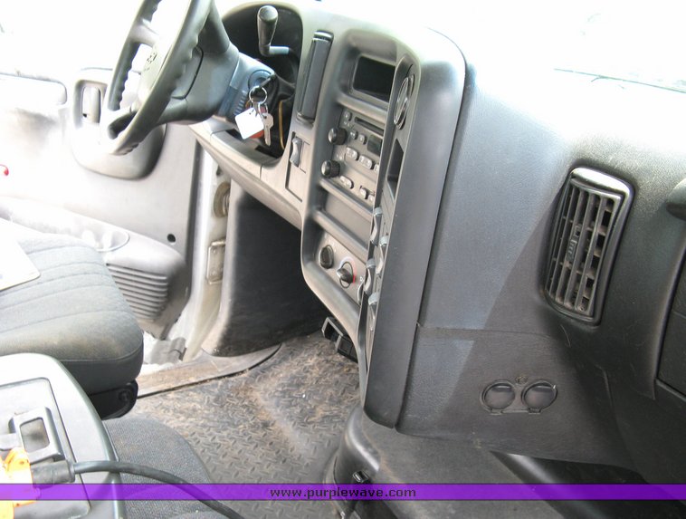 image for item 5003 2002 Chevrolet C4500 dump truck