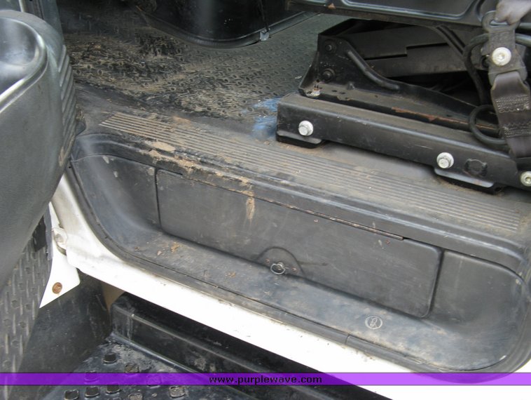 image for item 5003 2002 Chevrolet C4500 dump truck