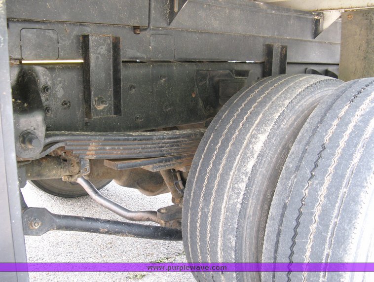 image for item 5003 2002 Chevrolet C4500 dump truck