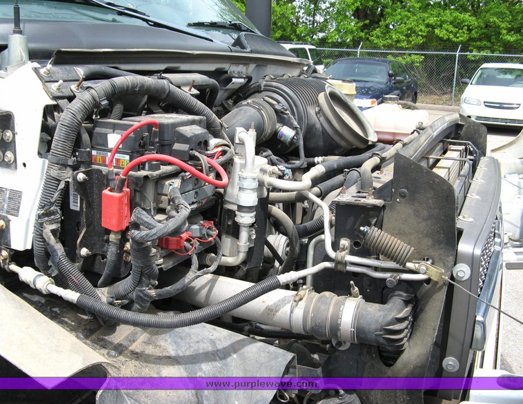 image for item 5003 2002 Chevrolet C4500 dump truck