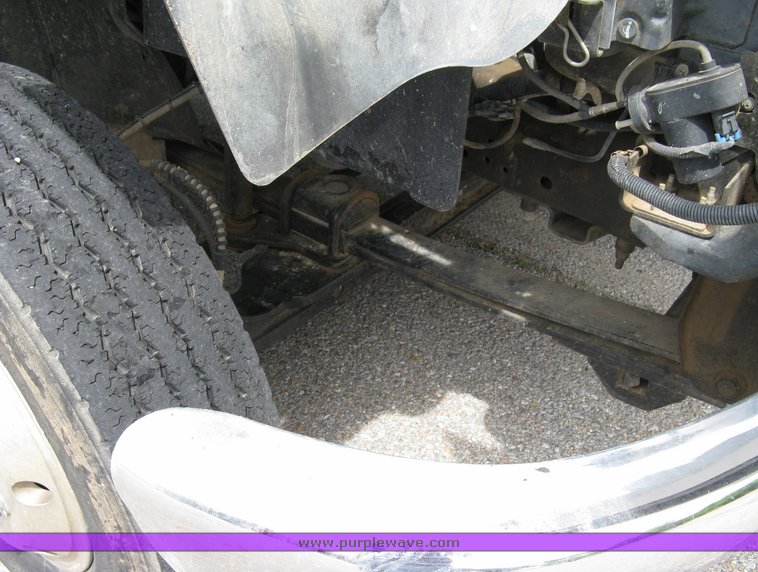 image for item 5003 2002 Chevrolet C4500 dump truck