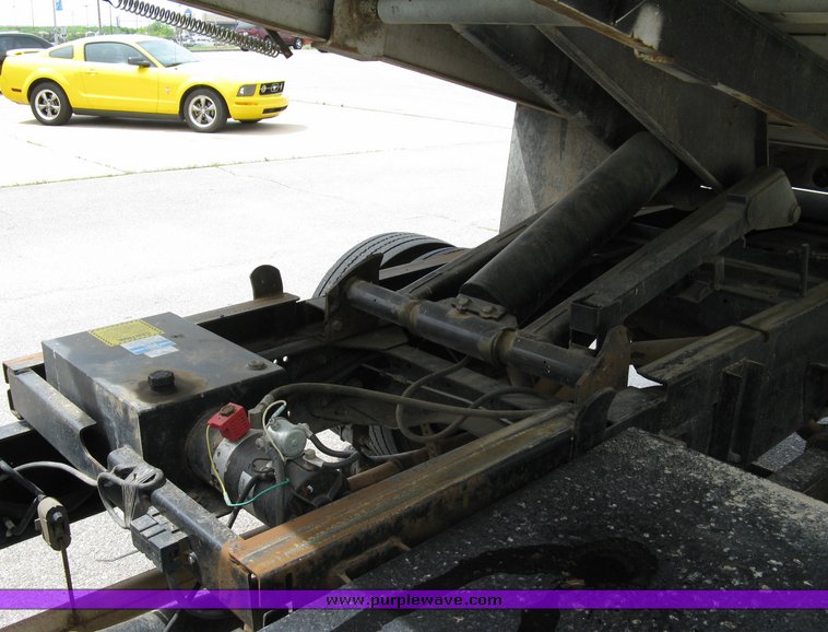 image for item 5003 2002 Chevrolet C4500 dump truck