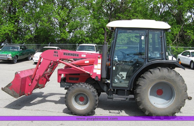 image for item 5004 2004 Mahindra 4510 4WD cab tractor with Mahindra ML114 loader and 6' bucket