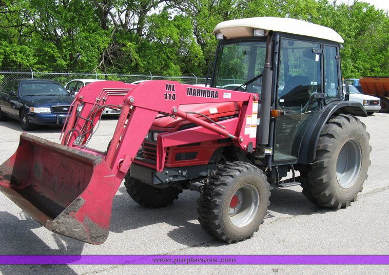 image for item 5004 2004 Mahindra 4510 4WD cab tractor with Mahindra ML114 loader and 6' bucket