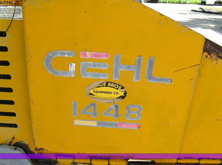 image for item 5005 Gehl 1448 asphalt paver