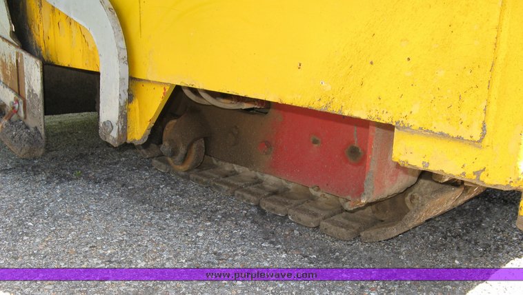 image for item 5005 Gehl 1448 asphalt paver