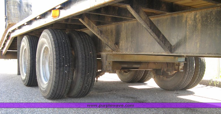 image for item 5008 2004 PJ 20' pintle hitch trailer