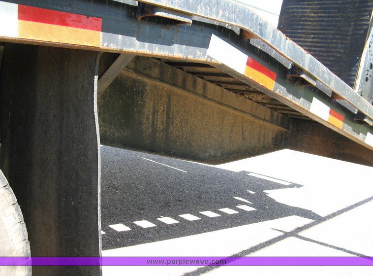 image for item 5008 2004 PJ 20' pintle hitch trailer