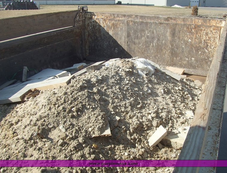 image for item 6634 1992 International Series 4900 dump truck