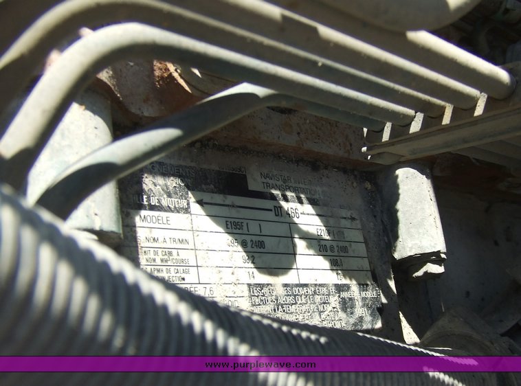 image for item 6634 1992 International Series 4900 dump truck