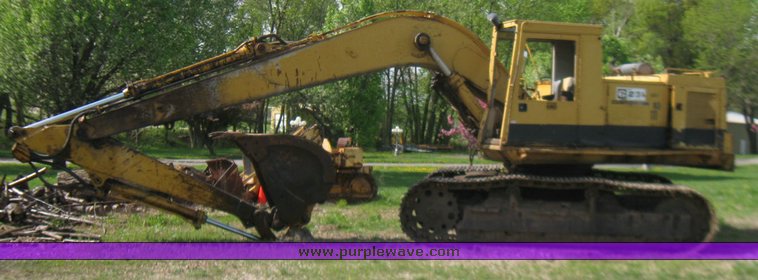 image for item 7110 1985 Caterpillar 231 hydraulic excavator