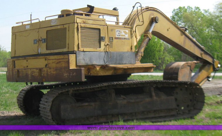 image for item 7110 1985 Caterpillar 231 hydraulic excavator