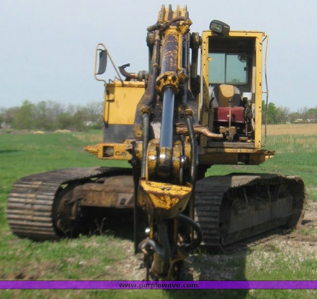 image for item 7110 1985 Caterpillar 231 hydraulic excavator