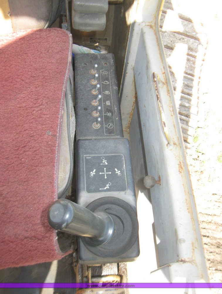 image for item 7110 1985 Caterpillar 231 hydraulic excavator