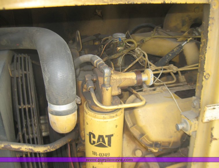 image for item 7110 1985 Caterpillar 231 hydraulic excavator