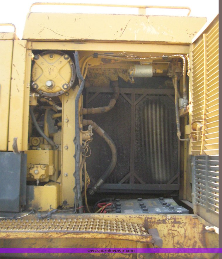 image for item 7110 1985 Caterpillar 231 hydraulic excavator