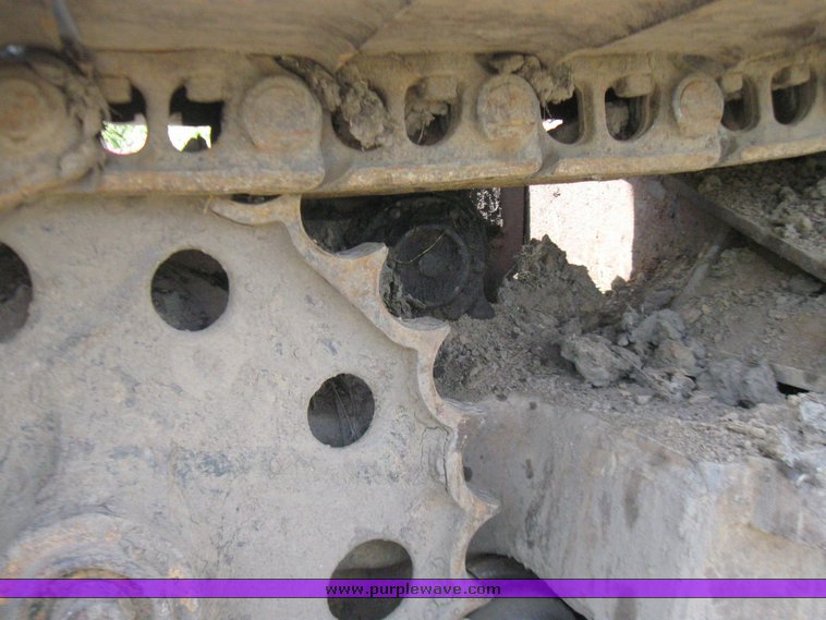 image for item 7110 1985 Caterpillar 231 hydraulic excavator