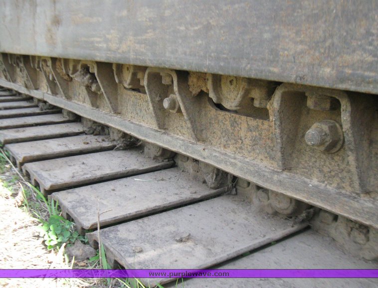 image for item 7110 1985 Caterpillar 231 hydraulic excavator