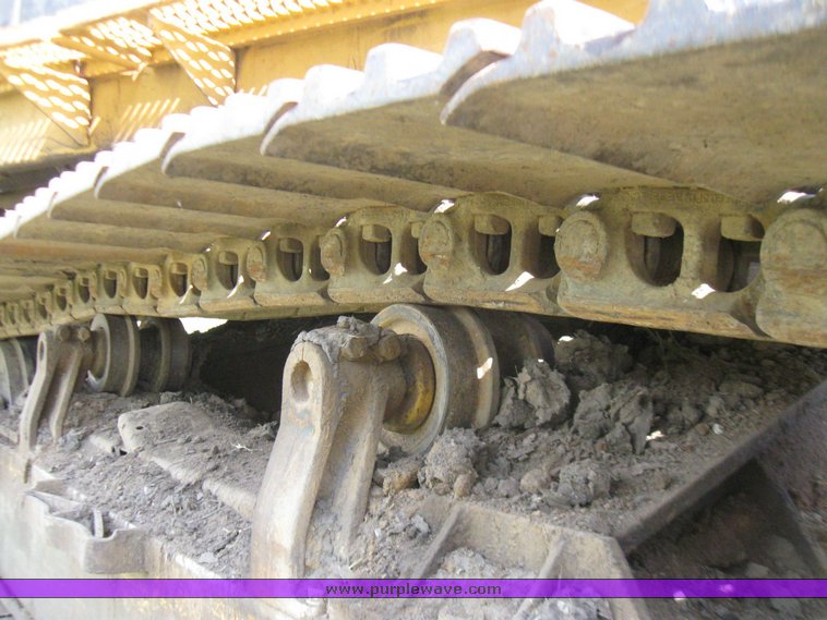 image for item 7110 1985 Caterpillar 231 hydraulic excavator