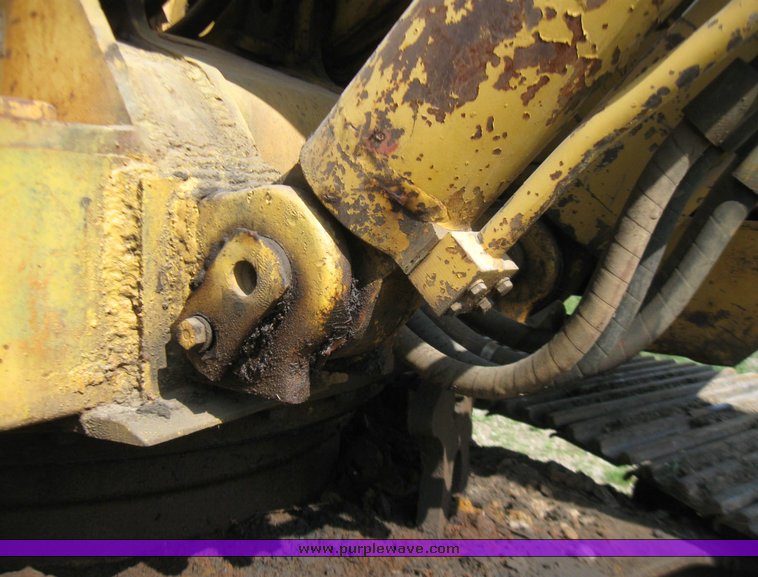 image for item 7110 1985 Caterpillar 231 hydraulic excavator