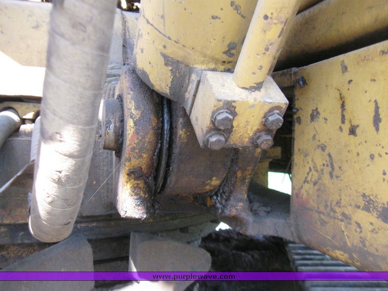 image for item 7110 1985 Caterpillar 231 hydraulic excavator