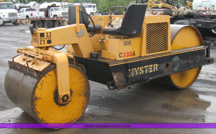 image for item 7362 Hyster C330A roller