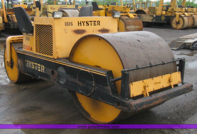 image for item 7362 Hyster C330A roller