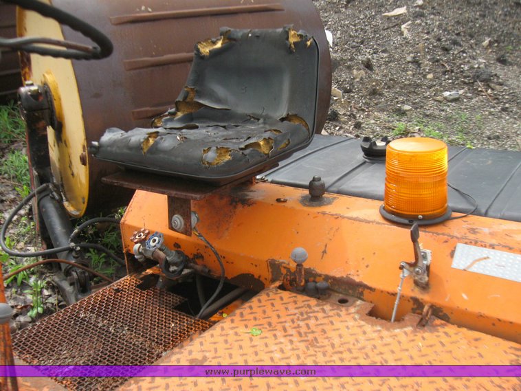 image for item 7363 Rosco Vibrapac roller