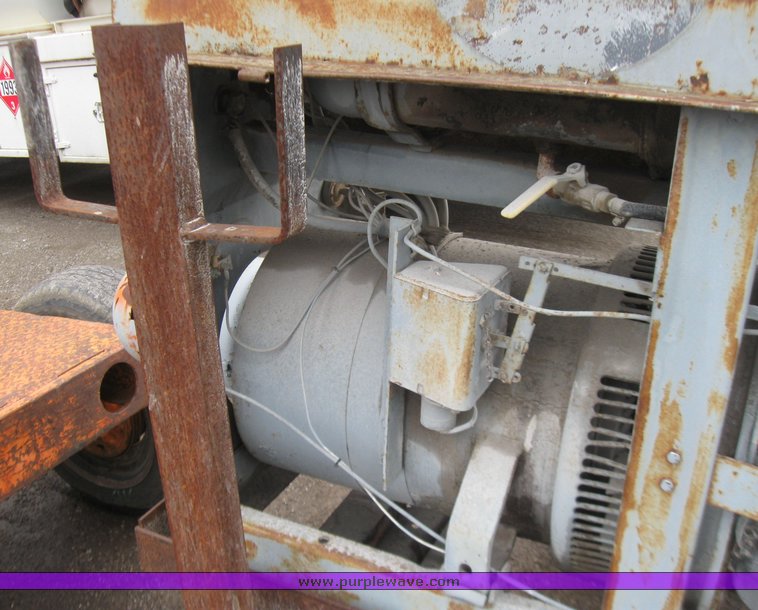 image for item 7364 Lincoln SA-200-F-163 arc welder generator