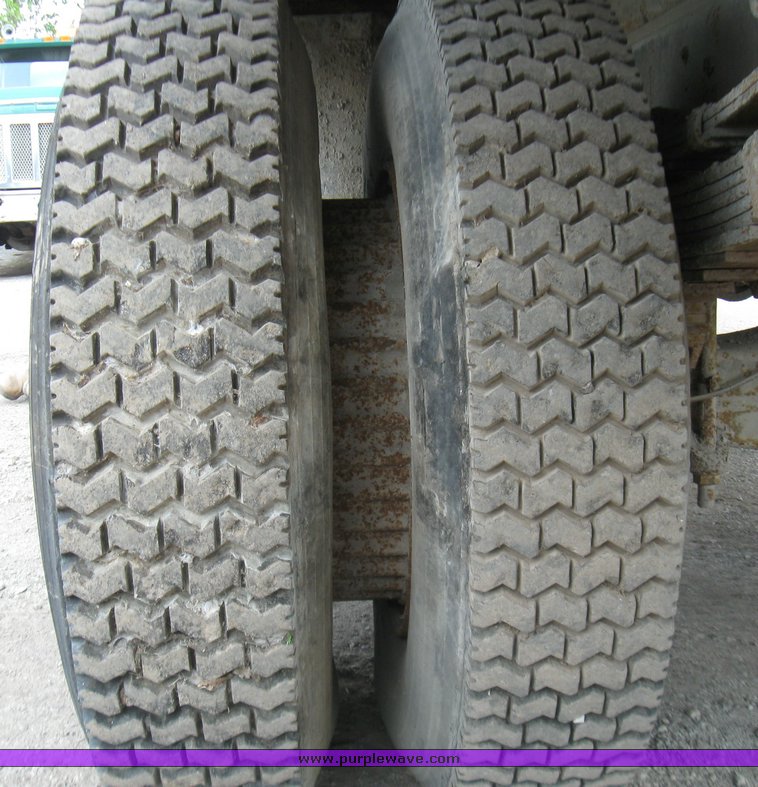 image for item 7366 1979 International truck