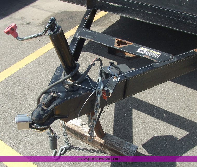 image for item 2050 2006 H&H 22' tandem axle trailer