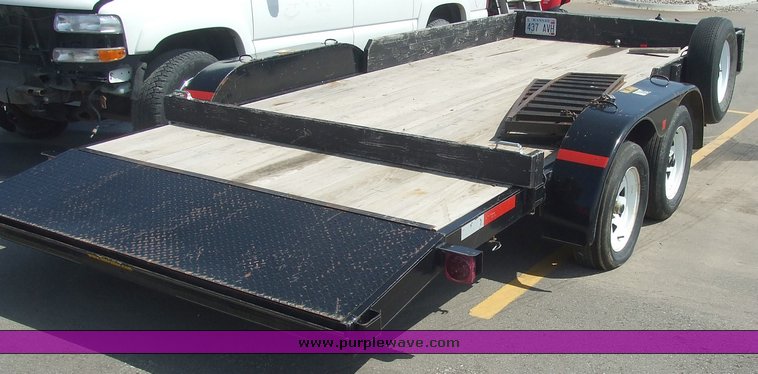 image for item 2050 2006 H&H 22' tandem axle trailer