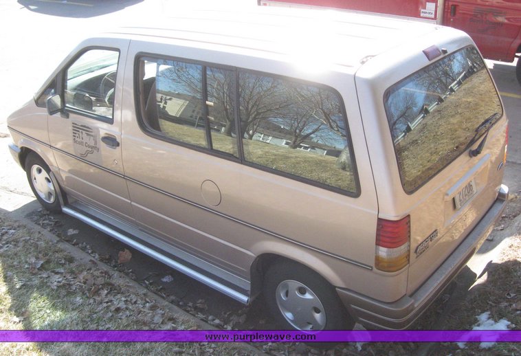 image for item 4234 1993 Ford Aerostar