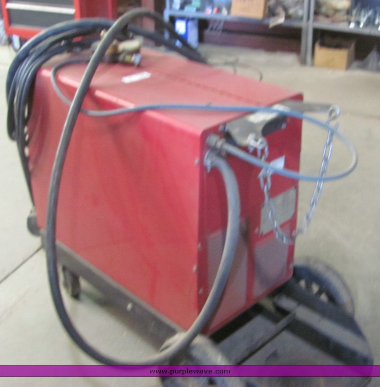 image for item 4501 Lincoln Electric wire feed welder