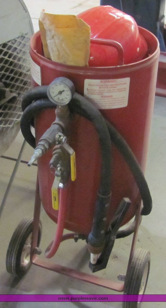 image for item 4502 ALC Sandy Jet abrasive blaster