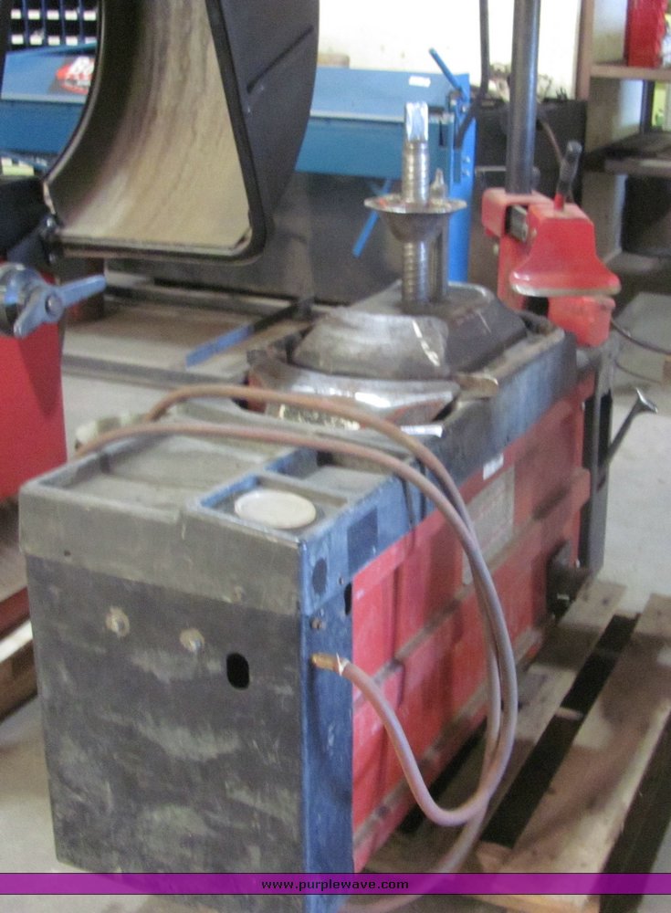 image for item 4505 Coats center post tire machine