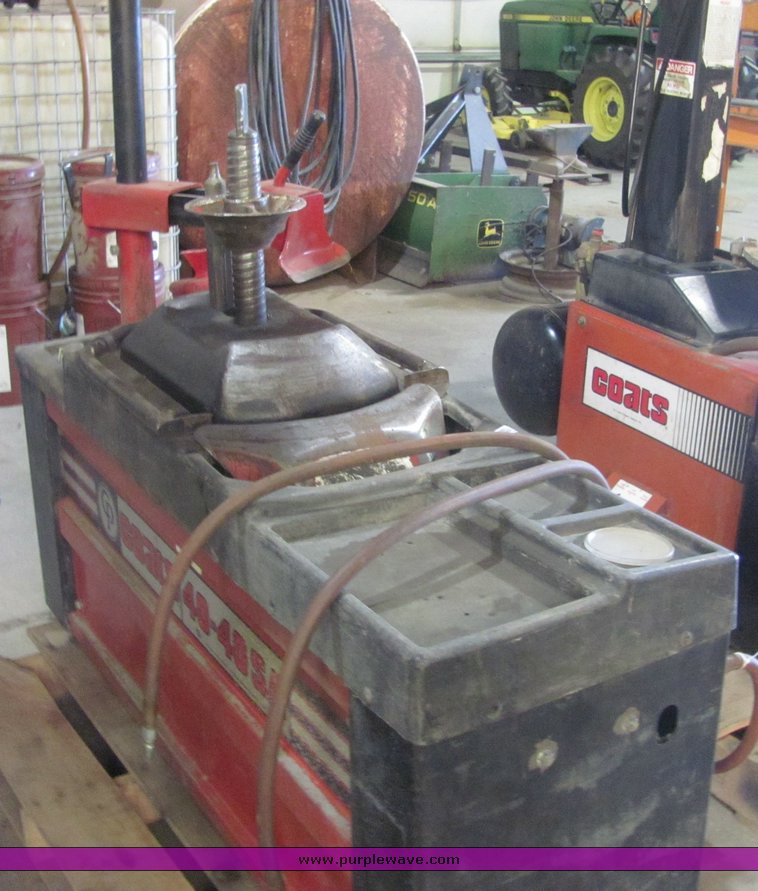 image for item 4505 Coats center post tire machine