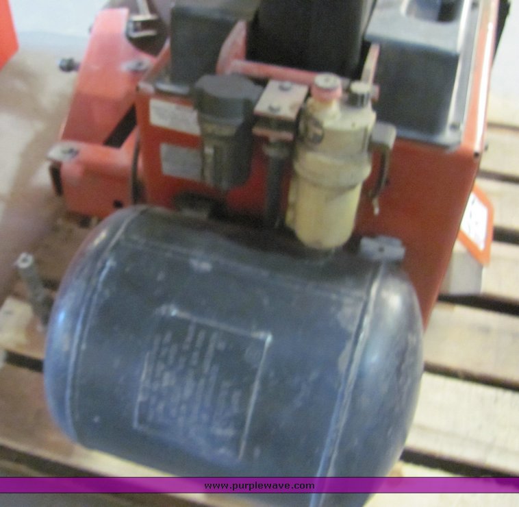 image for item 4506 Coats RC-20A rim clamp tire machine