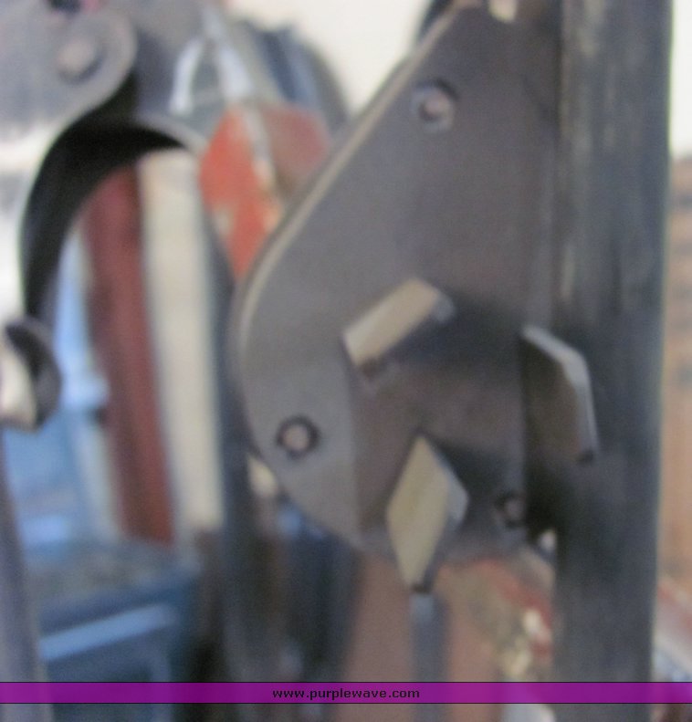 image for item 4513 Lincoln Electric AC/DC arc welder