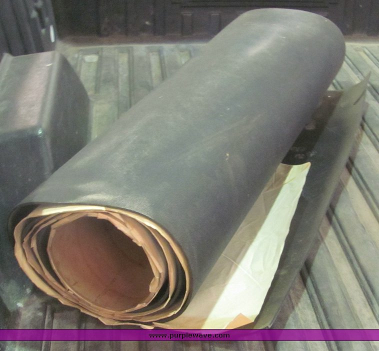 image for item 4520 Assorted rubber mats