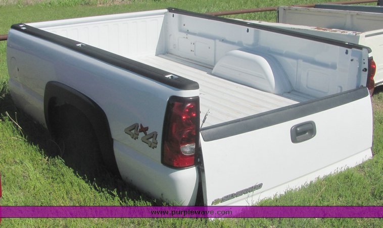 image for item 4558 8' box bed  from 2006 Chevrolet