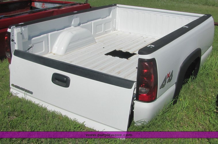 image for item 4558 8' box bed  from 2006 Chevrolet