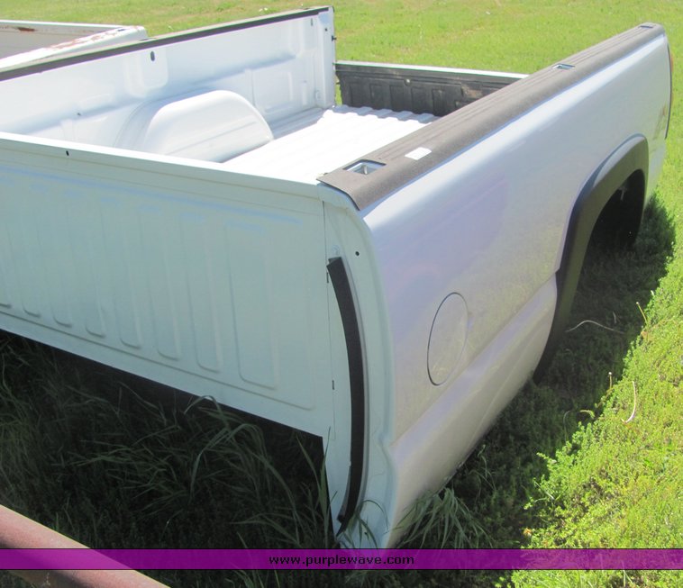 image for item 4558 8' box bed  from 2006 Chevrolet