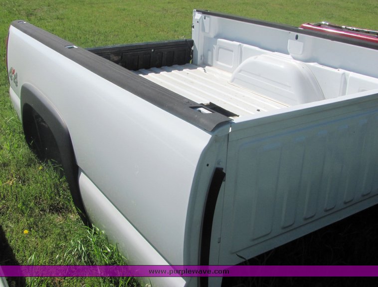 image for item 4558 8' box bed  from 2006 Chevrolet