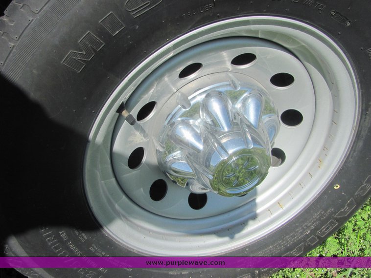 image for item 4562 2008 Motiv 36' enclosed car hauler