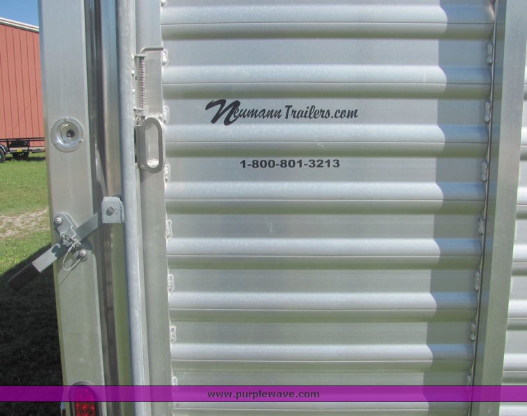 image for item 4566 2008 Featherlite stock/combo trailer
